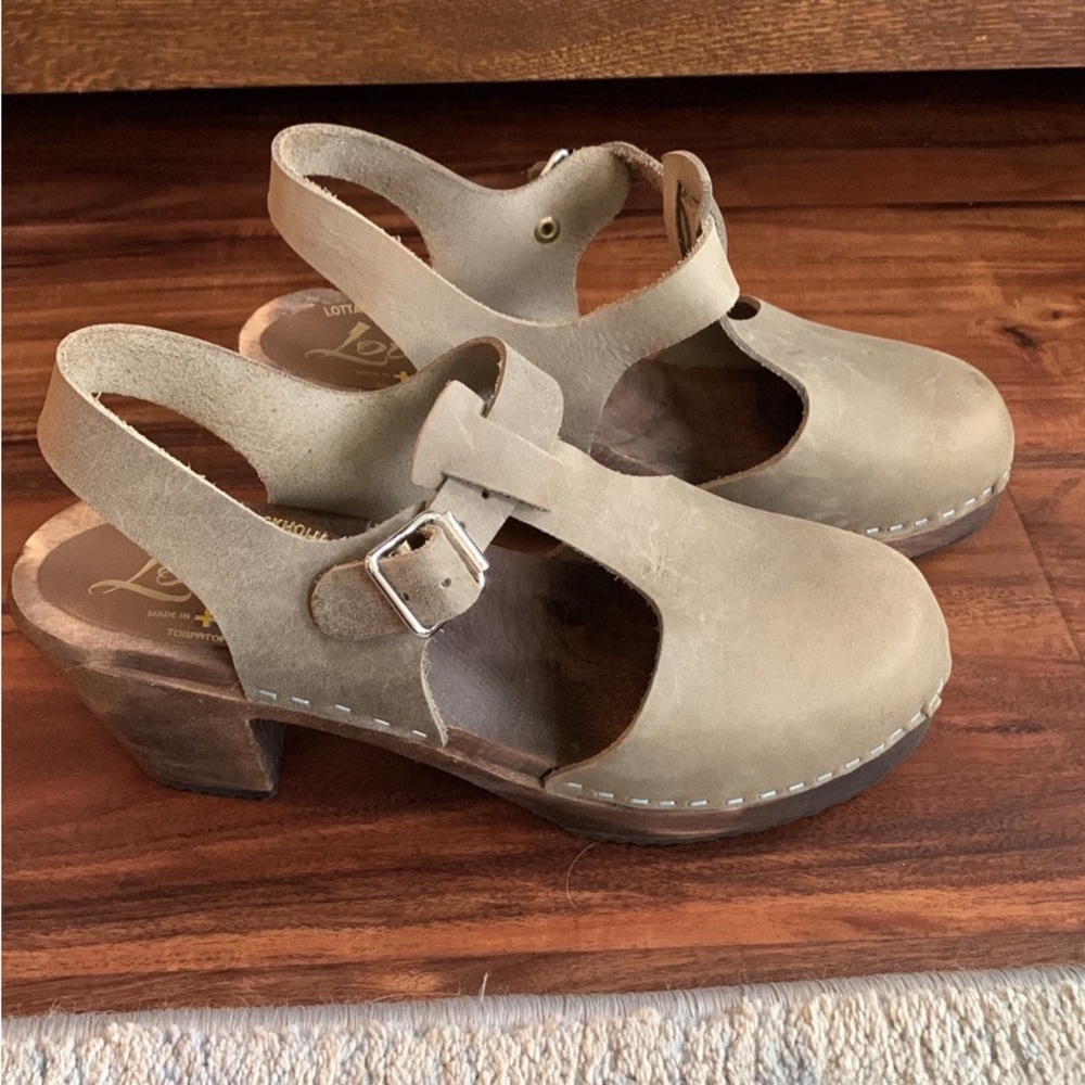 Lotta from Stockholm, distressed T-bar clogs - Picture 3 of 3